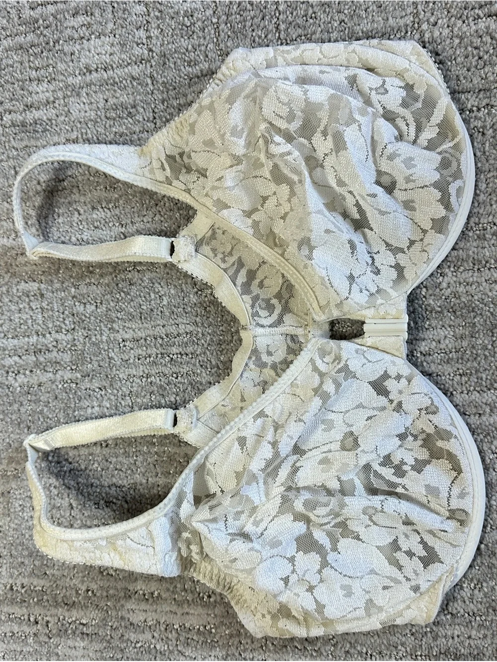 Victoria’s Secret Cream Lace Underwire Bra | Front Closure | 38DD - Picture 2 of 7